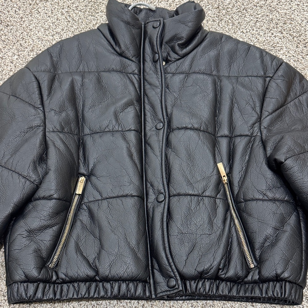 Guess Black Puffer Jacket - Picture 4 of 9